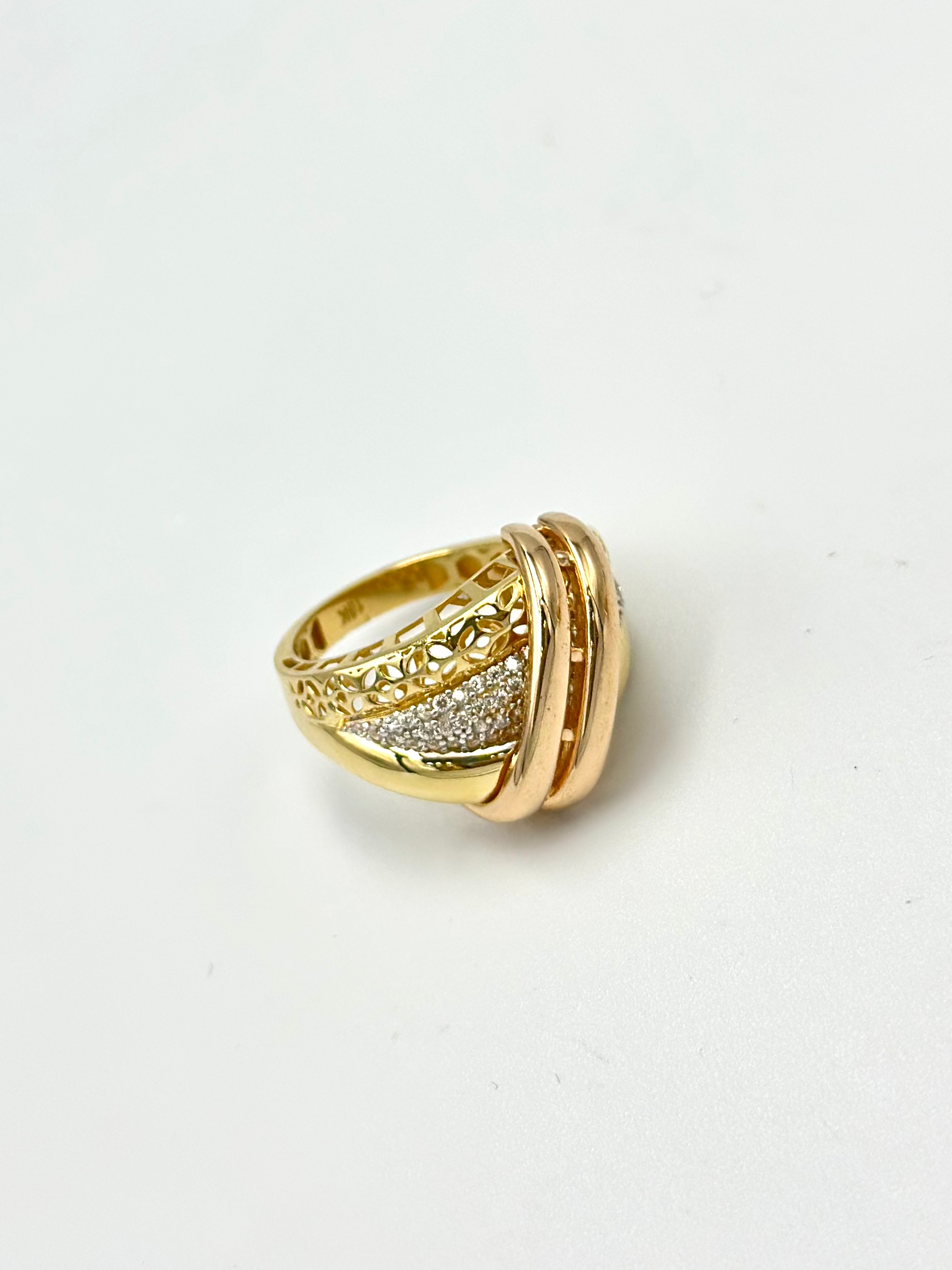 Load image into Gallery viewer, Bangle (18 Karat)
